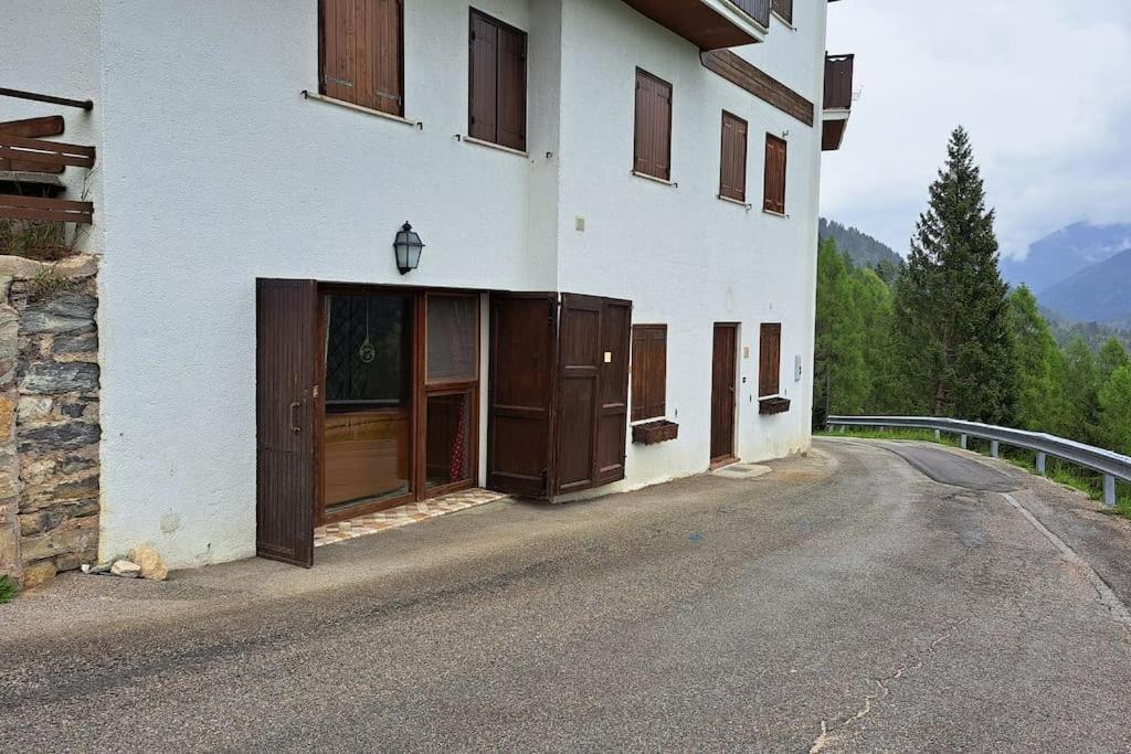 La Taverna Dei Folletti Valle di Cadore Exterior foto